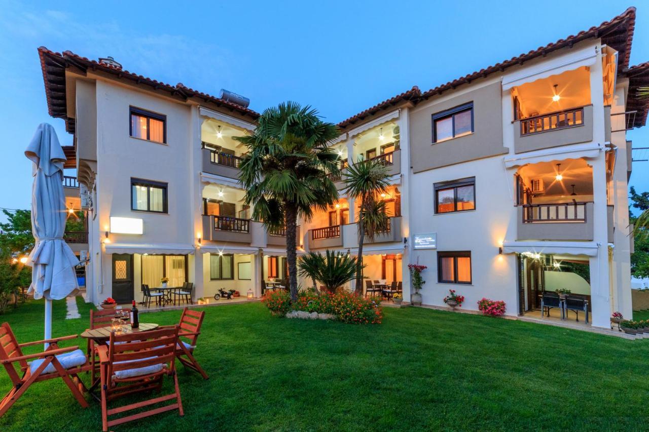Apartments Kassandrinos-Maria Nikiti  Bagian luar foto